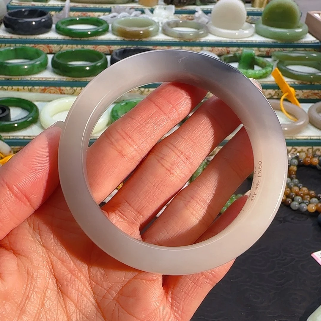 未镶嵌手镯和田玉渐变紫手镯