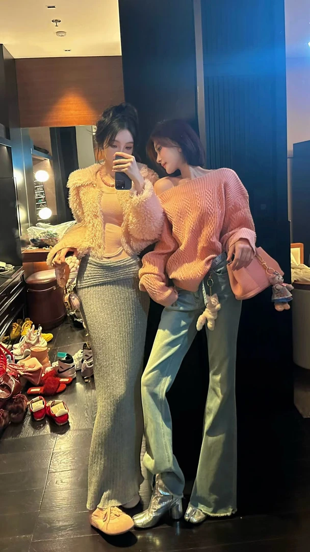 【Ayobe】高腰微喇的神~韩系高腰牛仔裤新款时尚设计显瘦牛仔裤