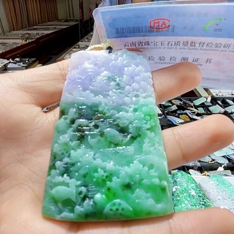 项圈未镶嵌翡翠一个