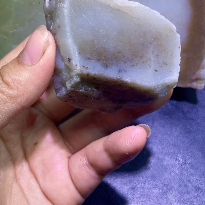 和田玉未镶嵌珠宝半成品