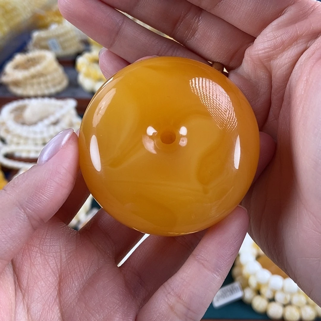 琥珀未镶嵌珠宝奇石53 鸡油红满蜡