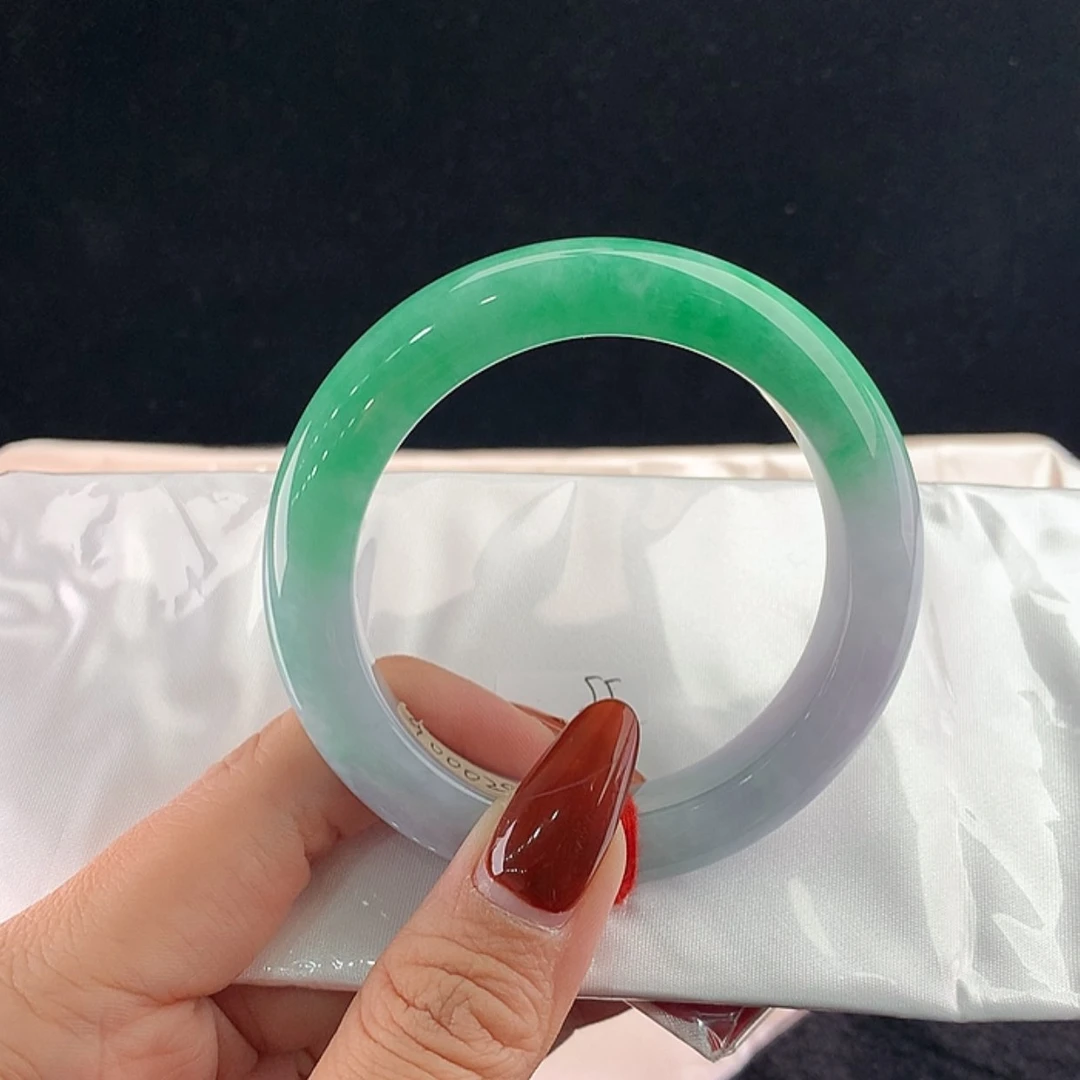 【闪购商品】未镶嵌手镯翡翠正55