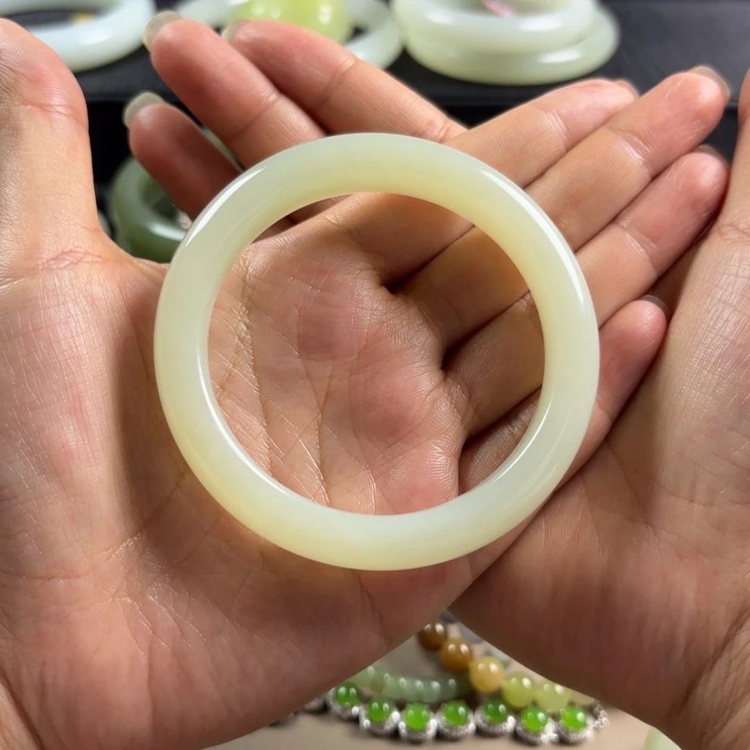 颈饰未镶嵌和田玉57➕圈口