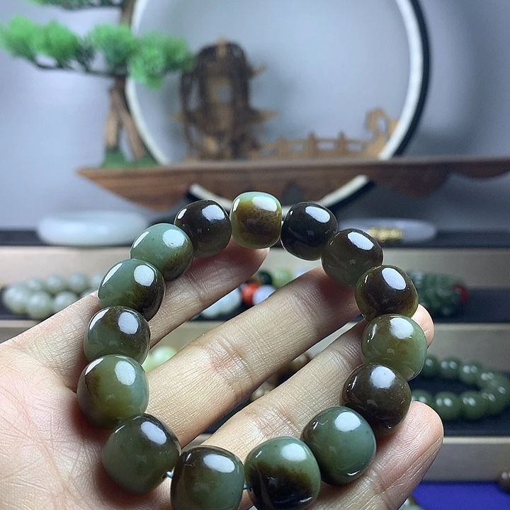 和田玉未镶嵌手串