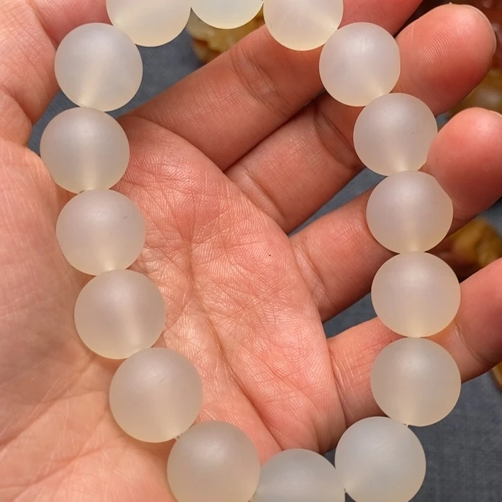 石英质玉（黄龙玉）合金颈饰