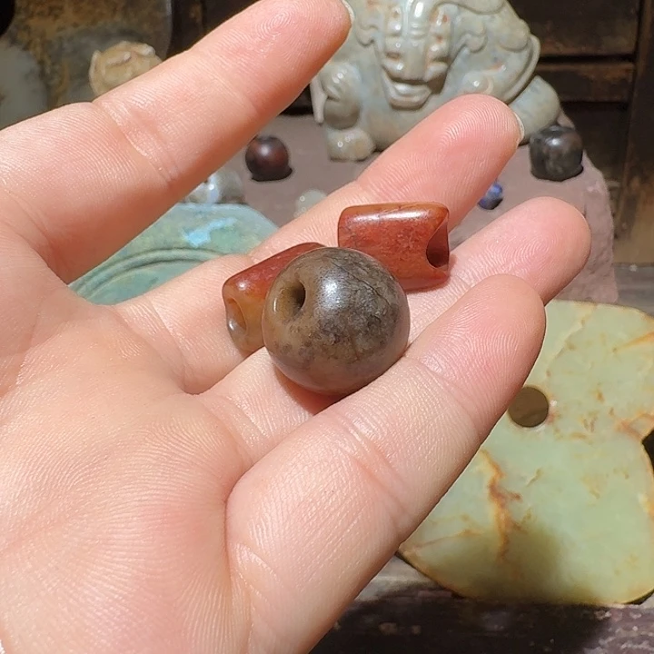 和田玉（糖玉）未镶嵌颈饰古***事