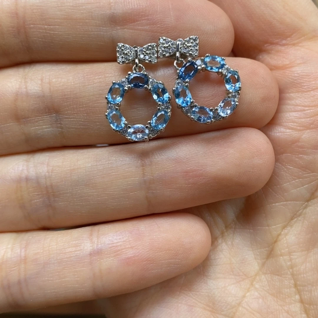 金***晶银S925镶嵌托帕石耳饰