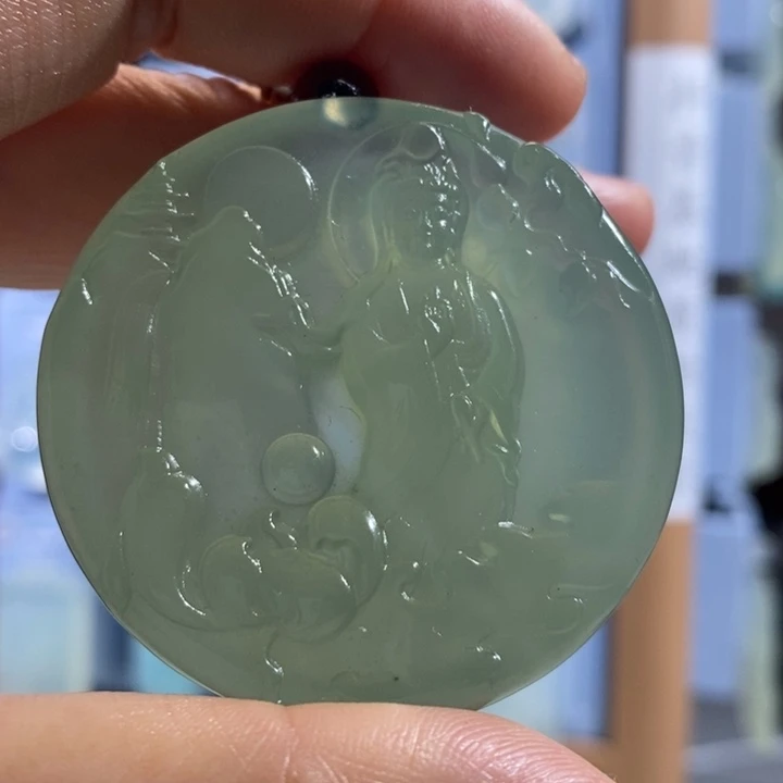 岫玉未镶嵌颈饰吊坠