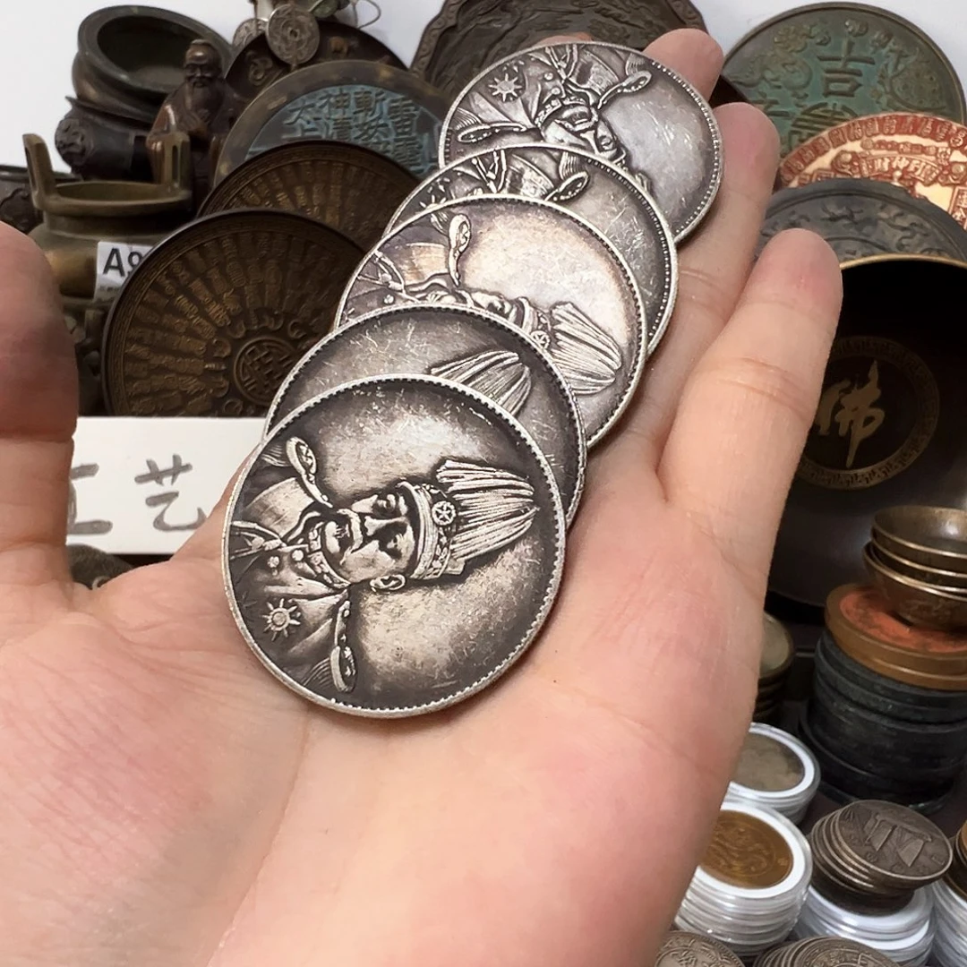 金属复古风格摆件