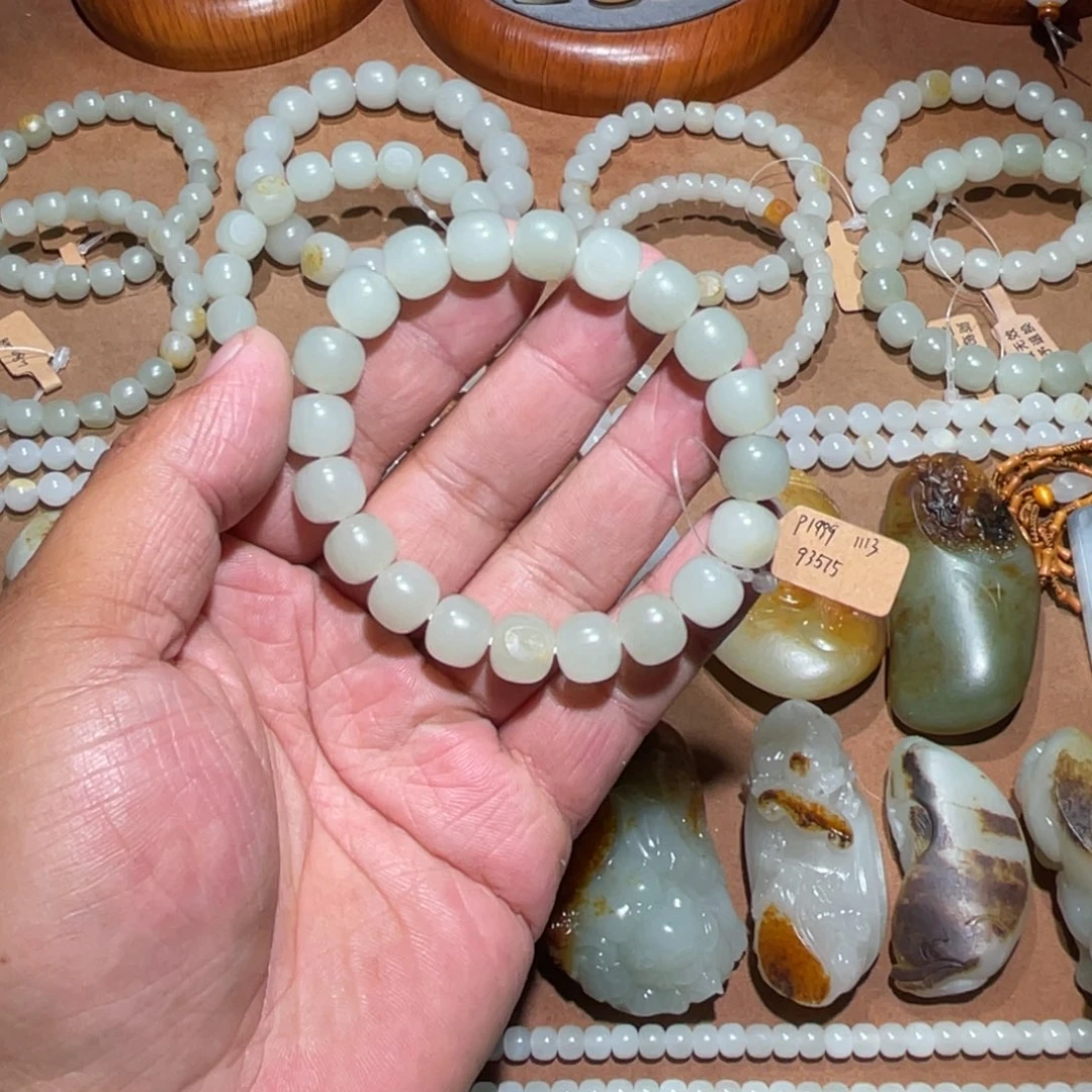 和田玉未镶嵌手链