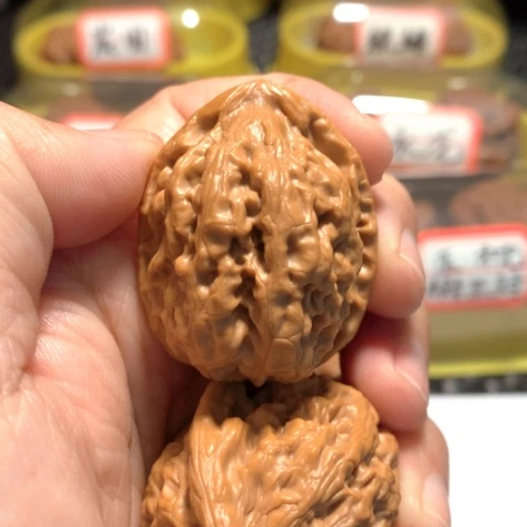 文玩核桃吊坠乐**观战斧