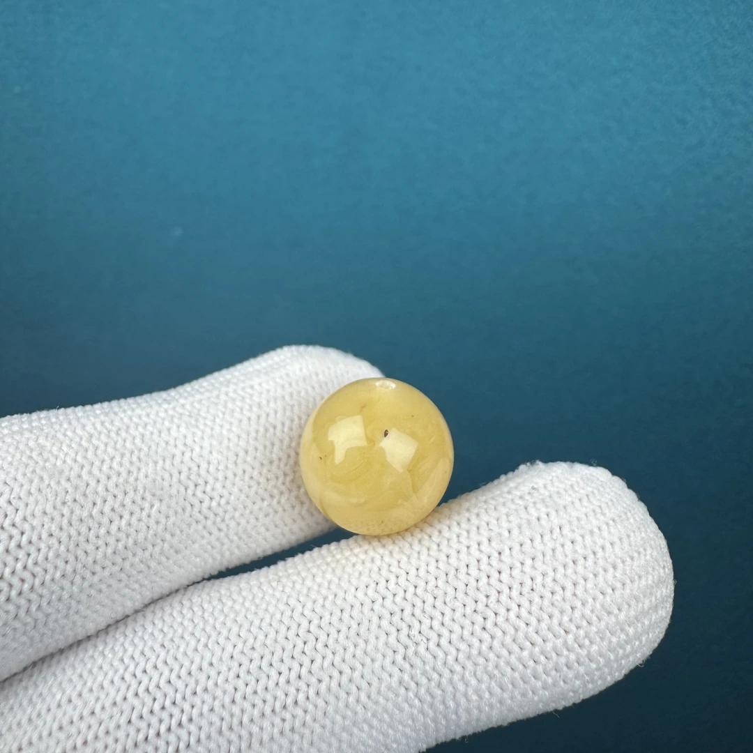 D4166[瑕疵]天然蜜蜡 圆珠13.6mm支持复检假一赔十