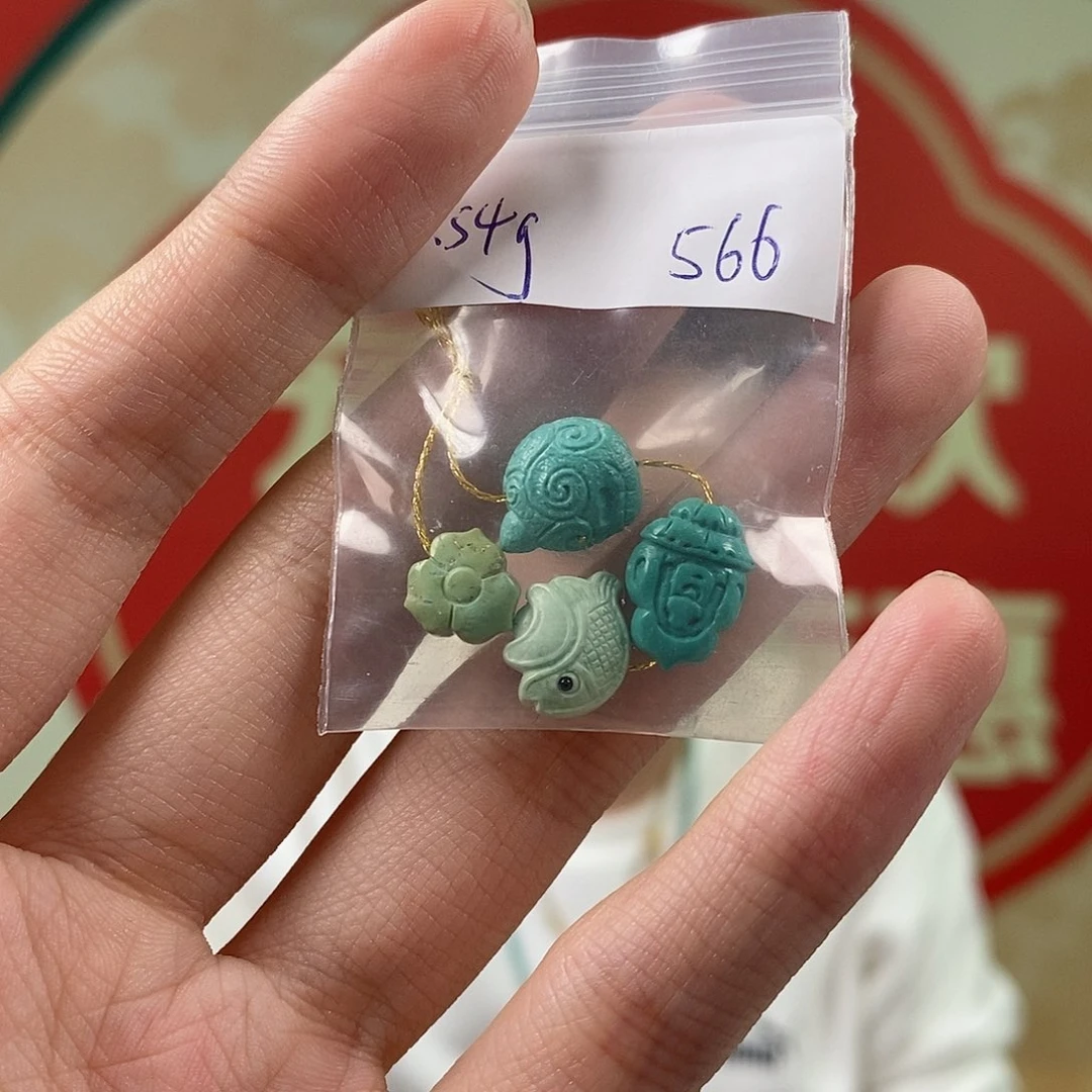 ****六绿松石未镶嵌珠宝奇石