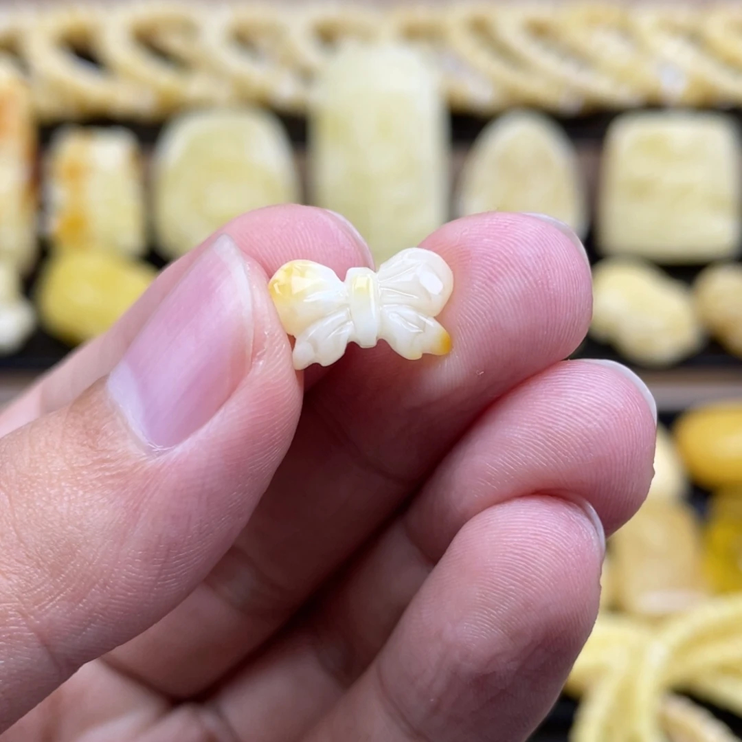 琥珀未镶嵌裸石琥珀蜜蜡