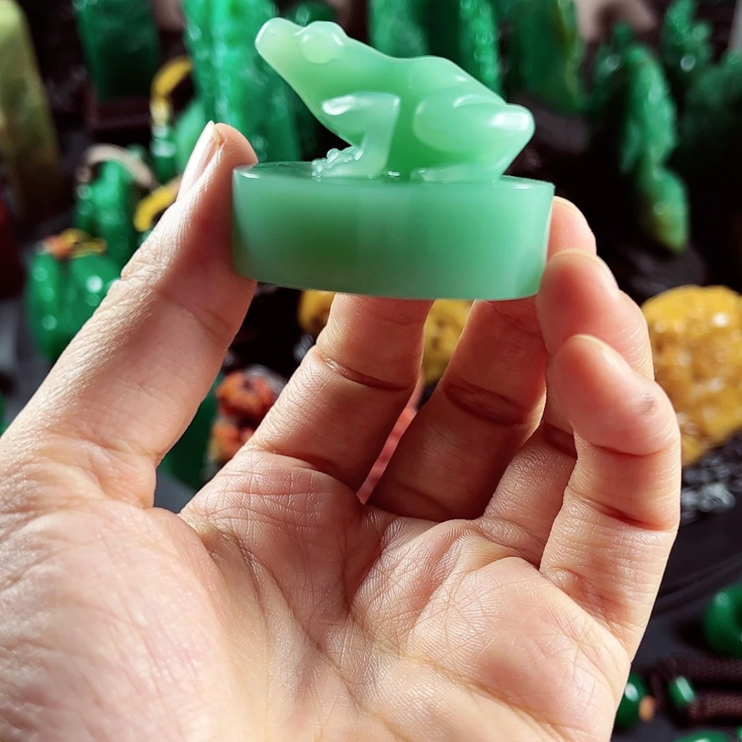 四川石名贵石材梅子青