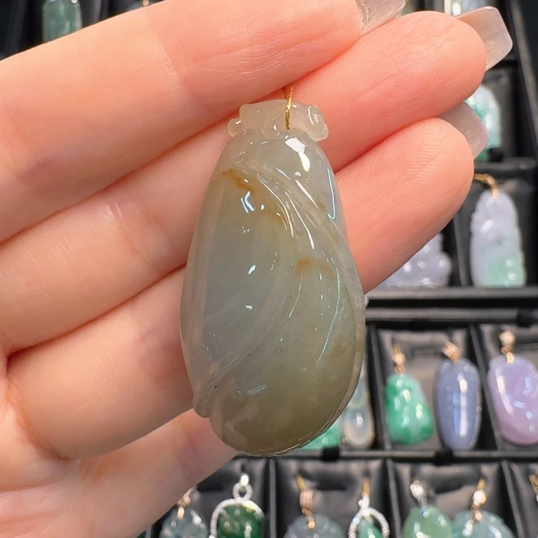 翡翠未镶嵌吊坠(不含链)玉兰花