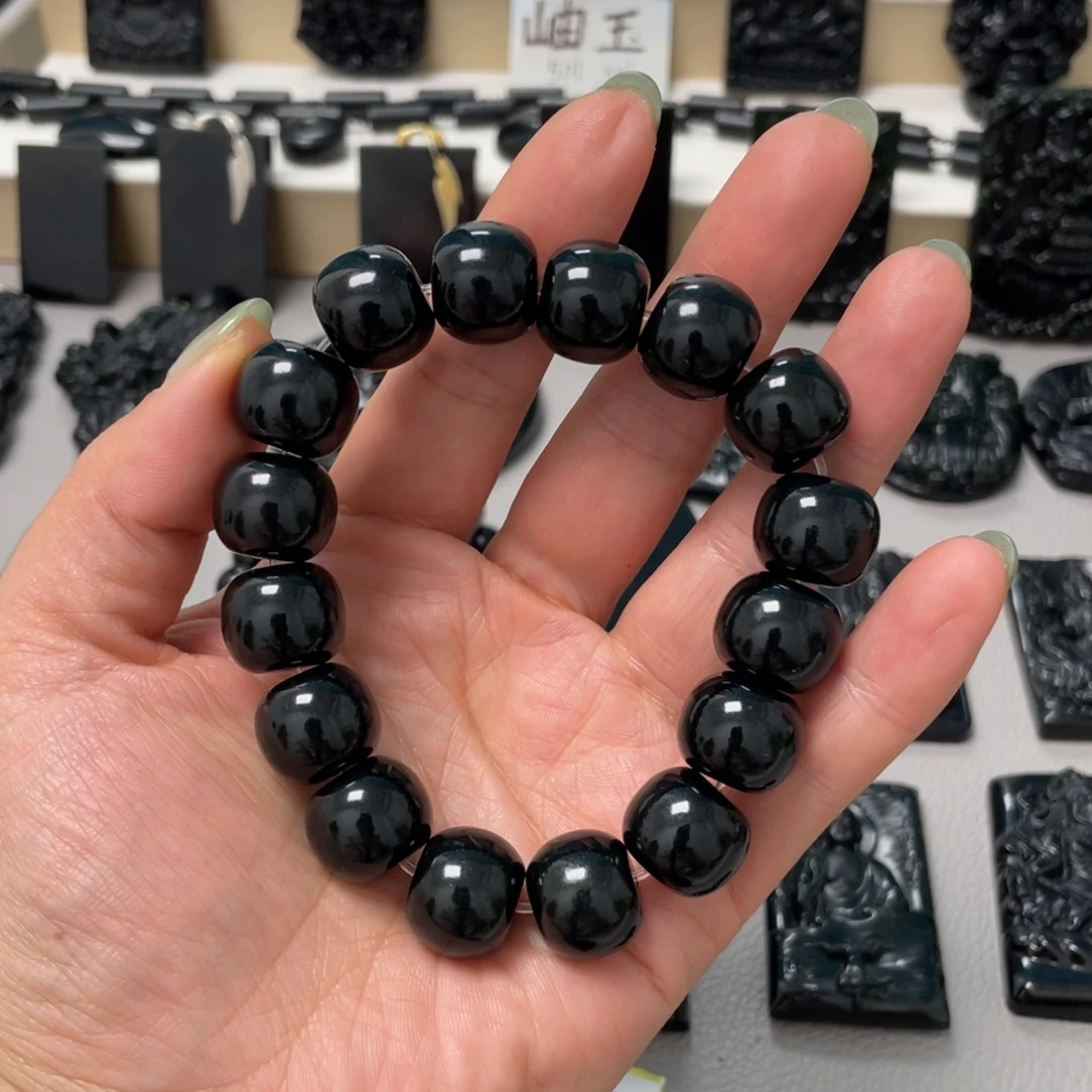 余***心蛇纹石玉未镶嵌手串