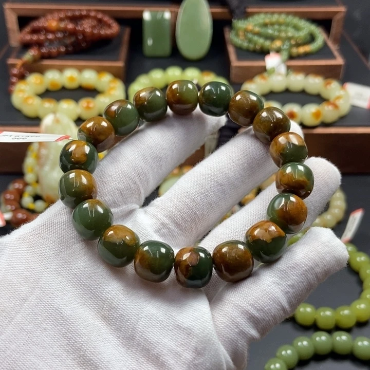 透闪石质玉未镶嵌手链