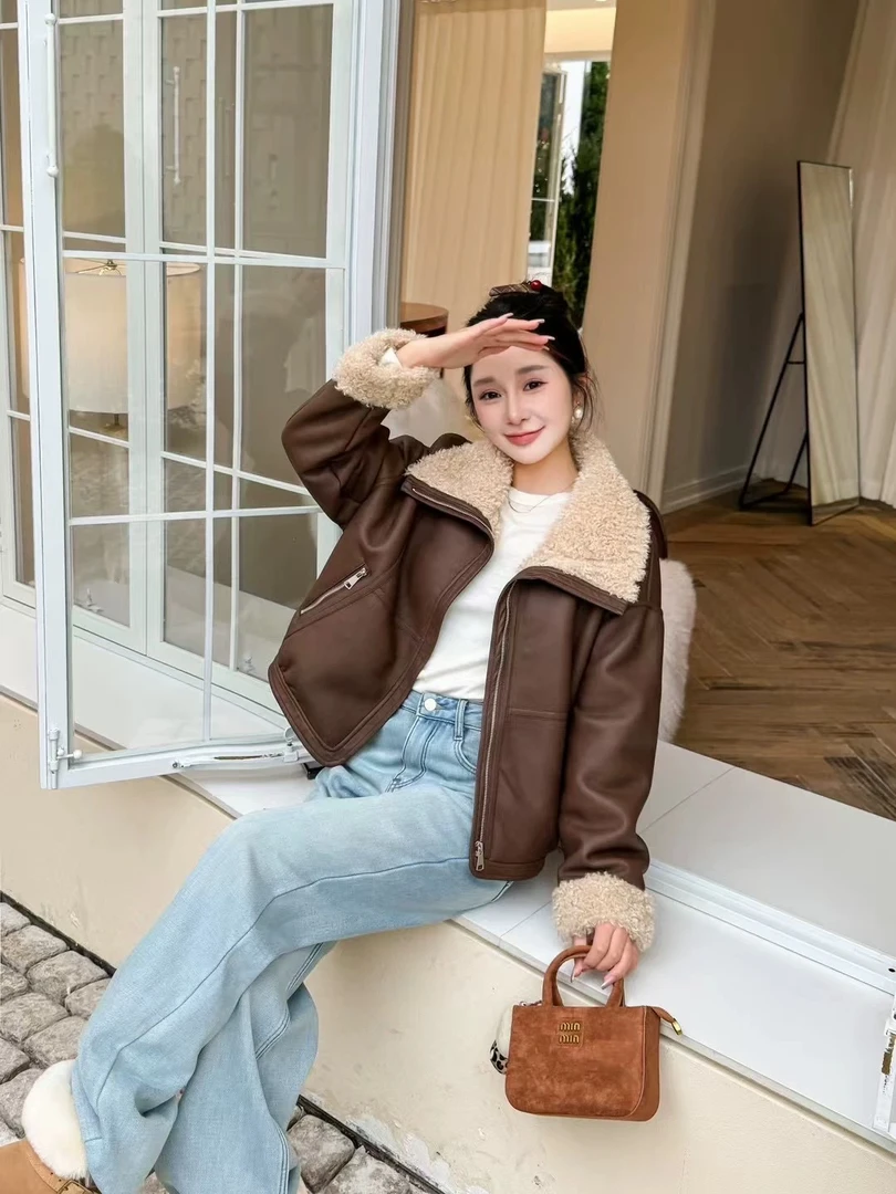 欧洲高端设计感冬季新款小众棉服皮毛一体大翻领夹克上衣防风保暖