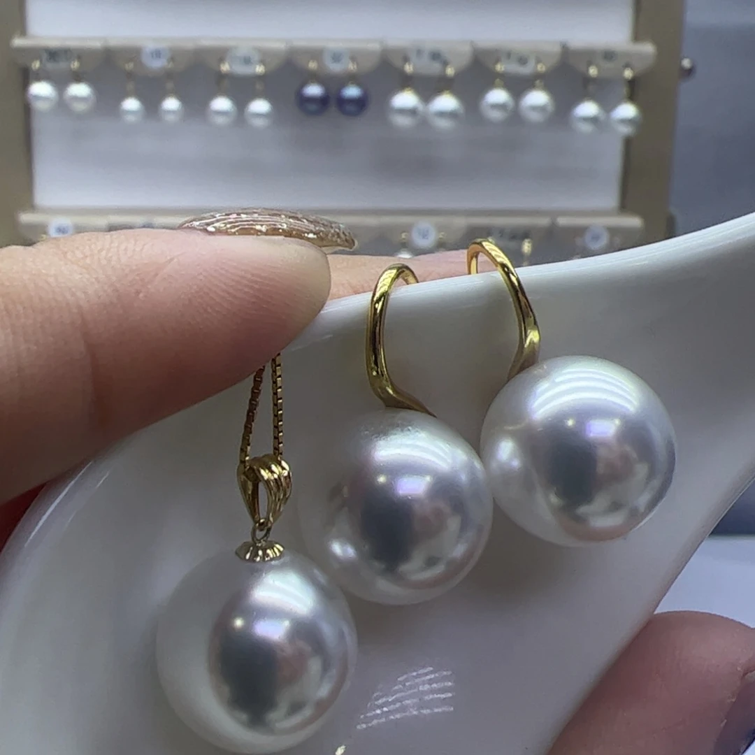 淡水珍珠吊坠(赠链)18K金镶嵌