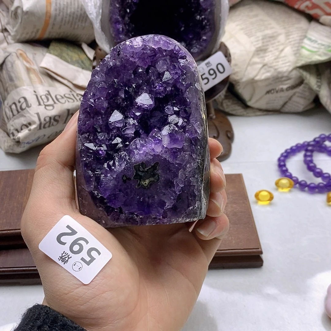 紫晶大型摆件（非配饰）未镶嵌