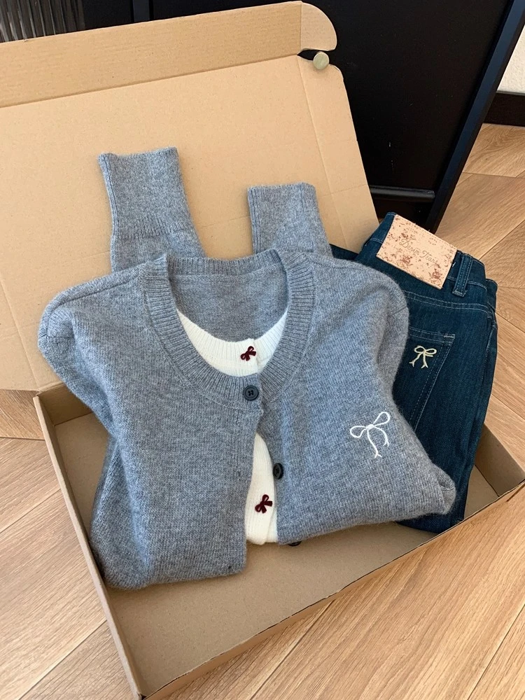 秋冬假两件灰色蝴蝶结刺绣针织开衫时尚外套女慵懒风外穿韩系上衣