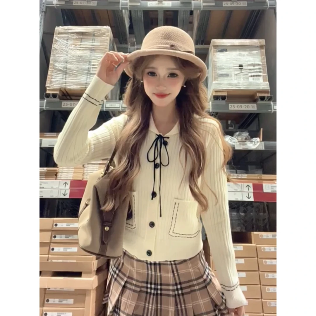 小香风撞色钩边毛衣开衫秋冬季高级感设计宽松慵懒短款针织上衣