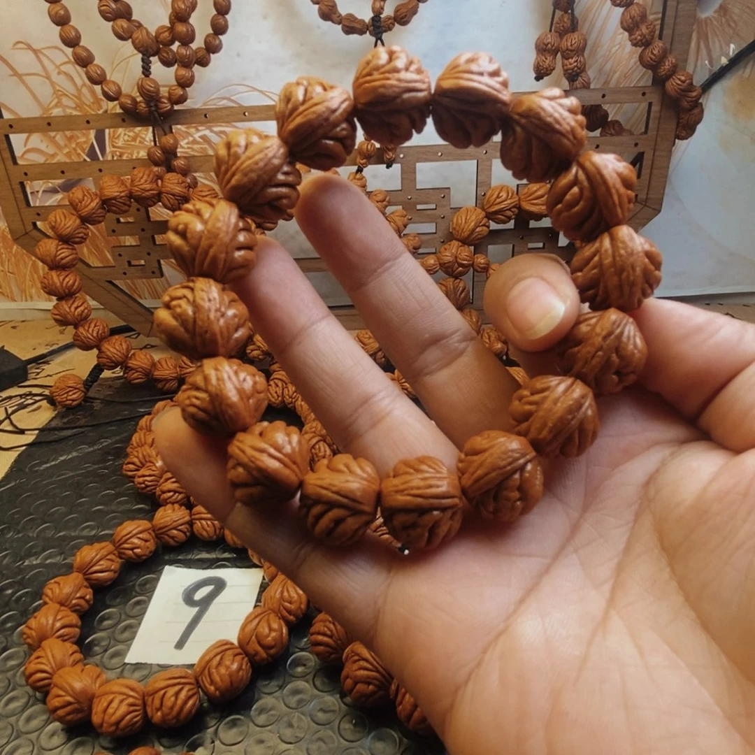 文玩核桃吊坠龙纹桃核