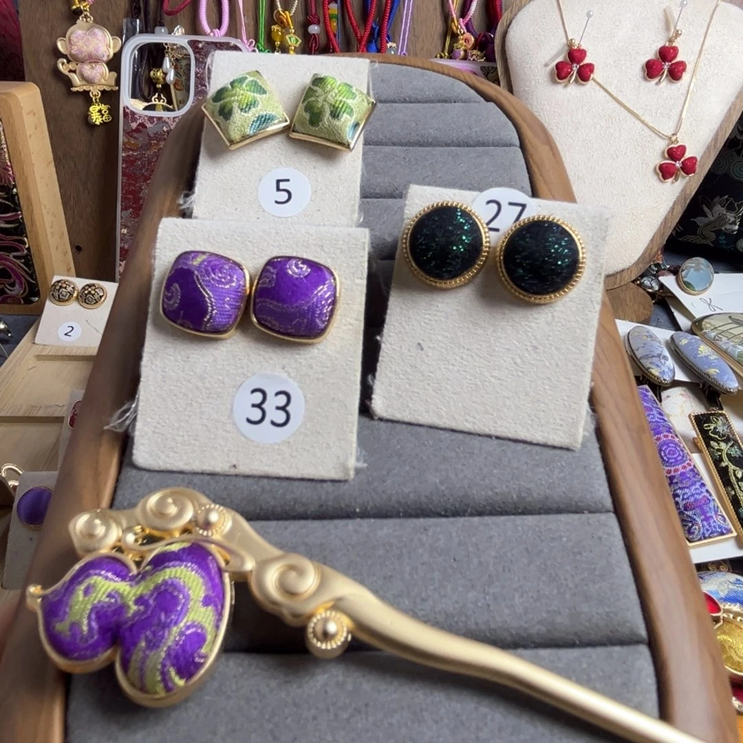 布艺锌合金925银耳钉和发簪