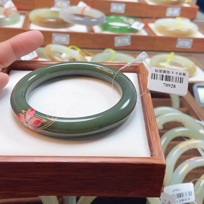 【闪购商品】和田玉手镯未镶嵌