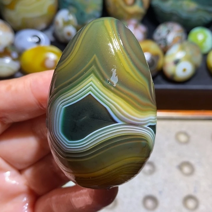 未镶嵌玛瑙/玉髓珠宝半成品44
