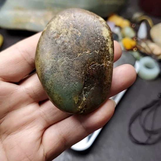 和田玉（糖玉）未镶嵌挂件