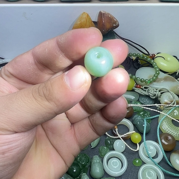 和田玉（糖玉）未镶嵌手链