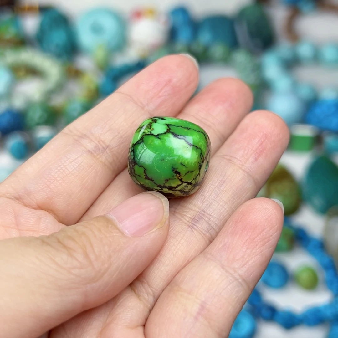 未镶嵌绿松石珠宝奇石红*