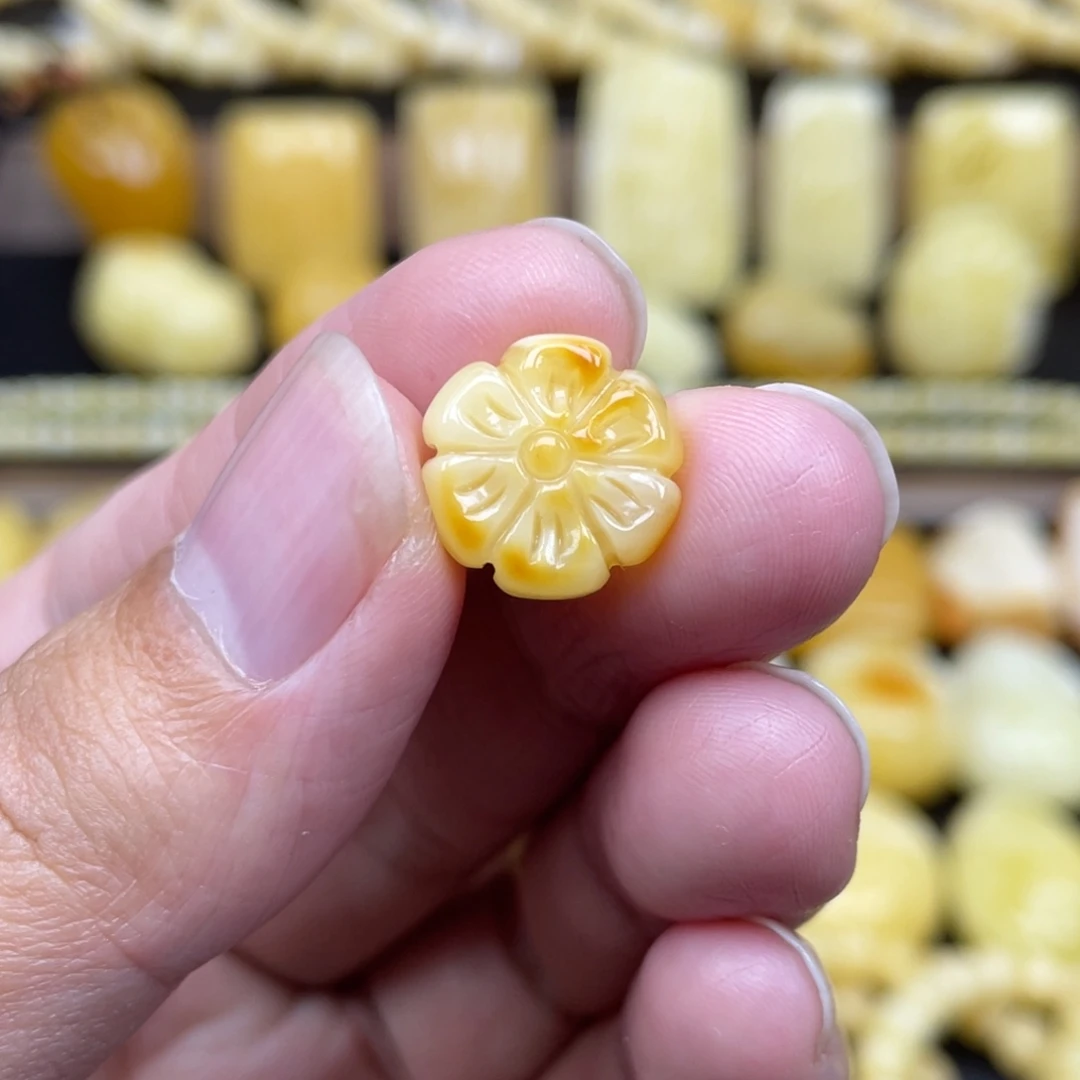 琥珀未镶嵌裸石琥珀蜜蜡