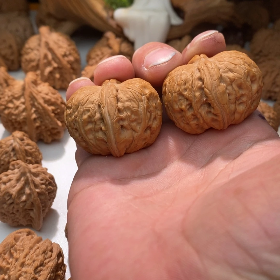 文玩核桃吊坠元宝41+