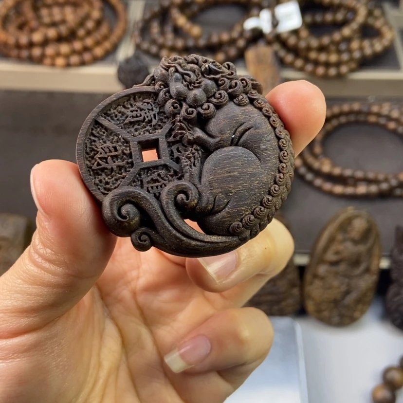 【闪购商品】沉香木吊坠油****哥富森红土沉香
