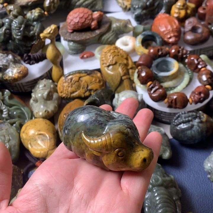 岫岩河磨玉（透闪石质玉）手链未镶嵌