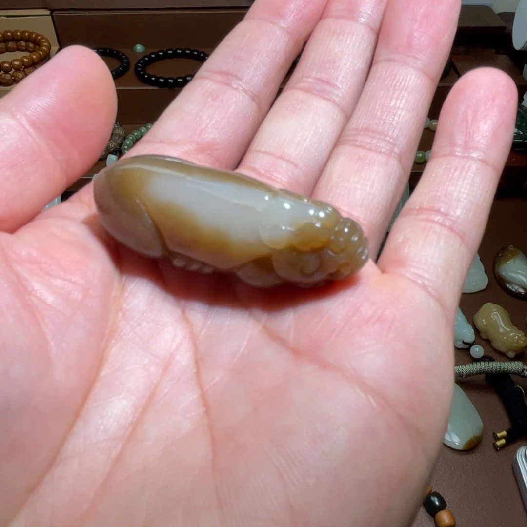 和田玉未镶嵌颈饰方****要