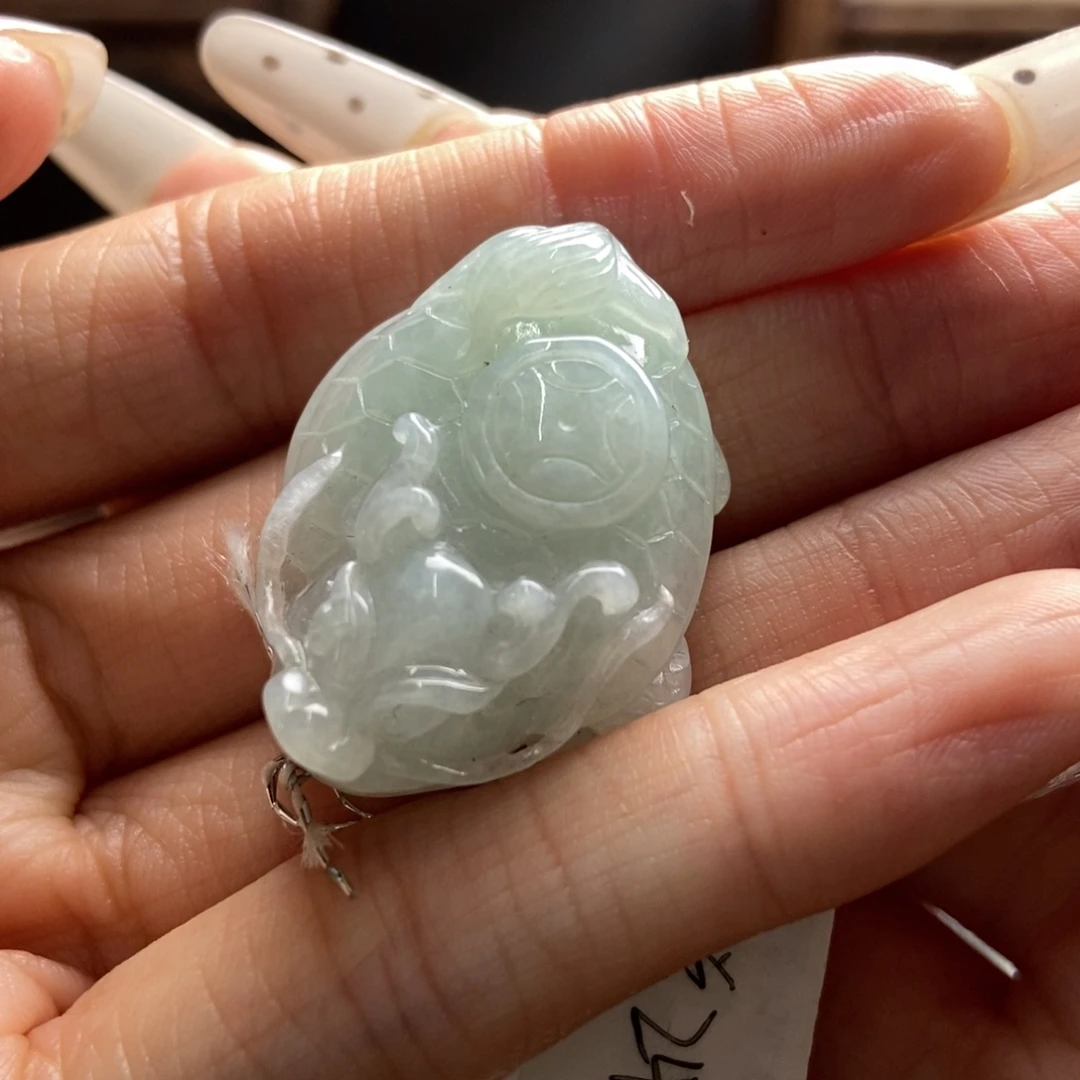 翡翠未镶嵌颈饰吊坠