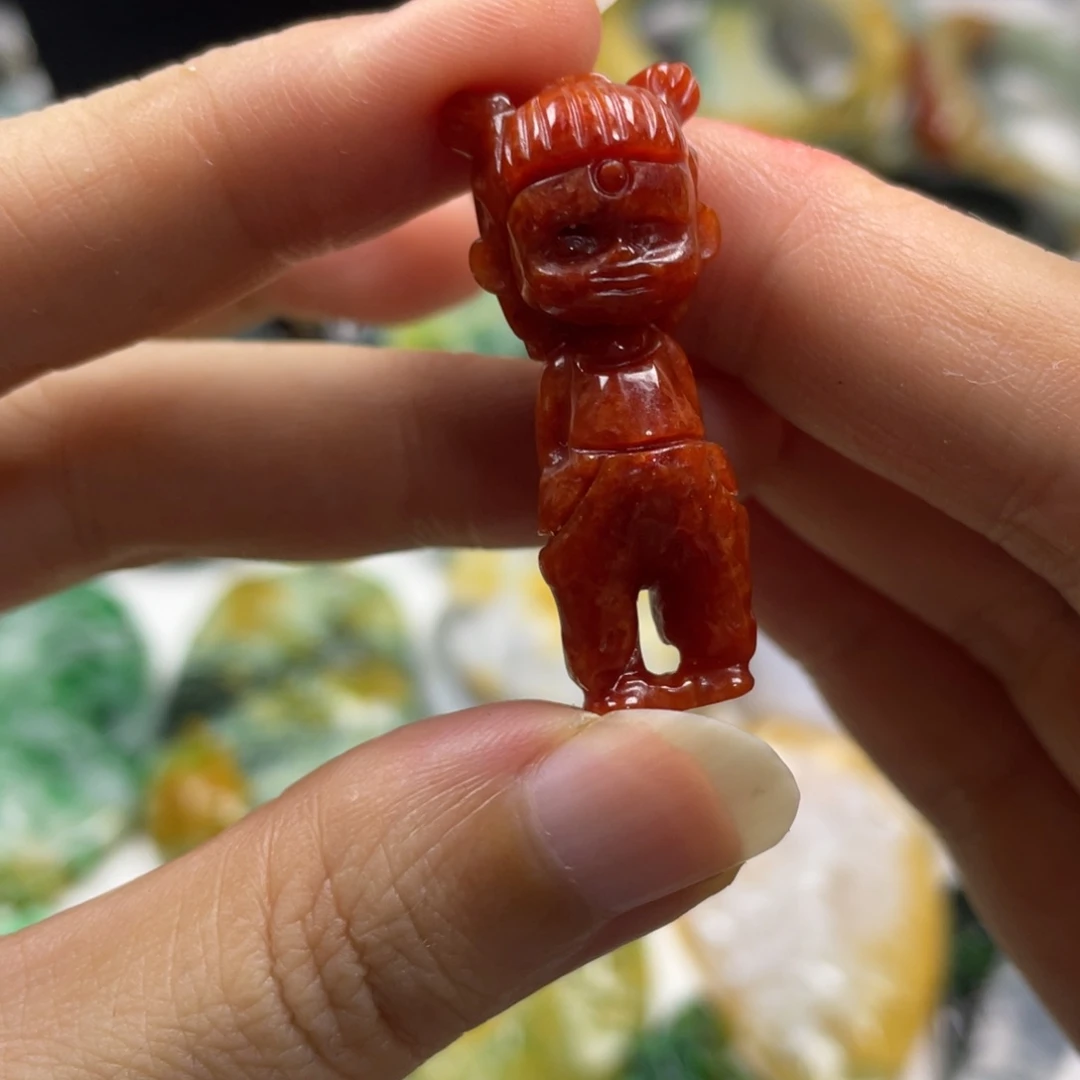 翡翠未镶嵌项圈牌子