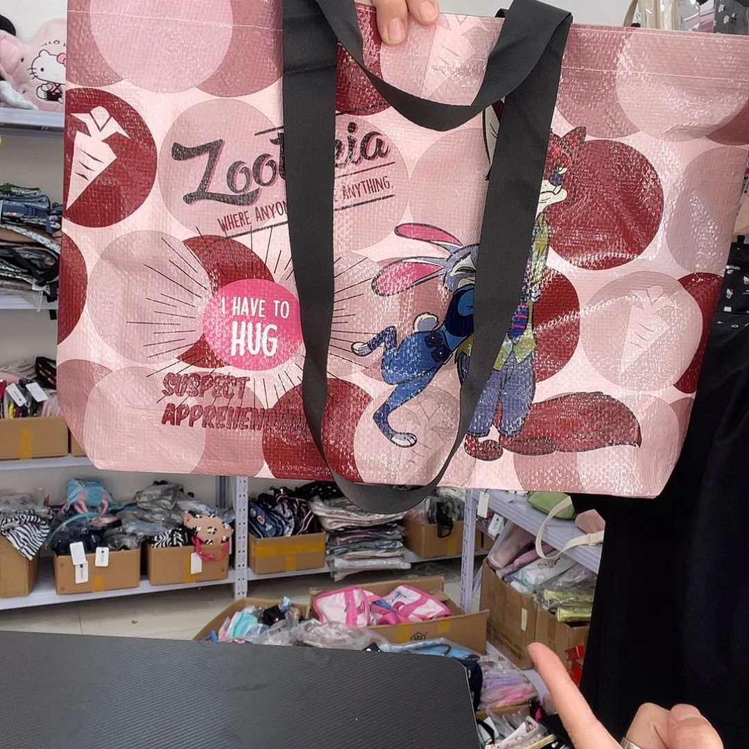 PU化妆包等产品和产品