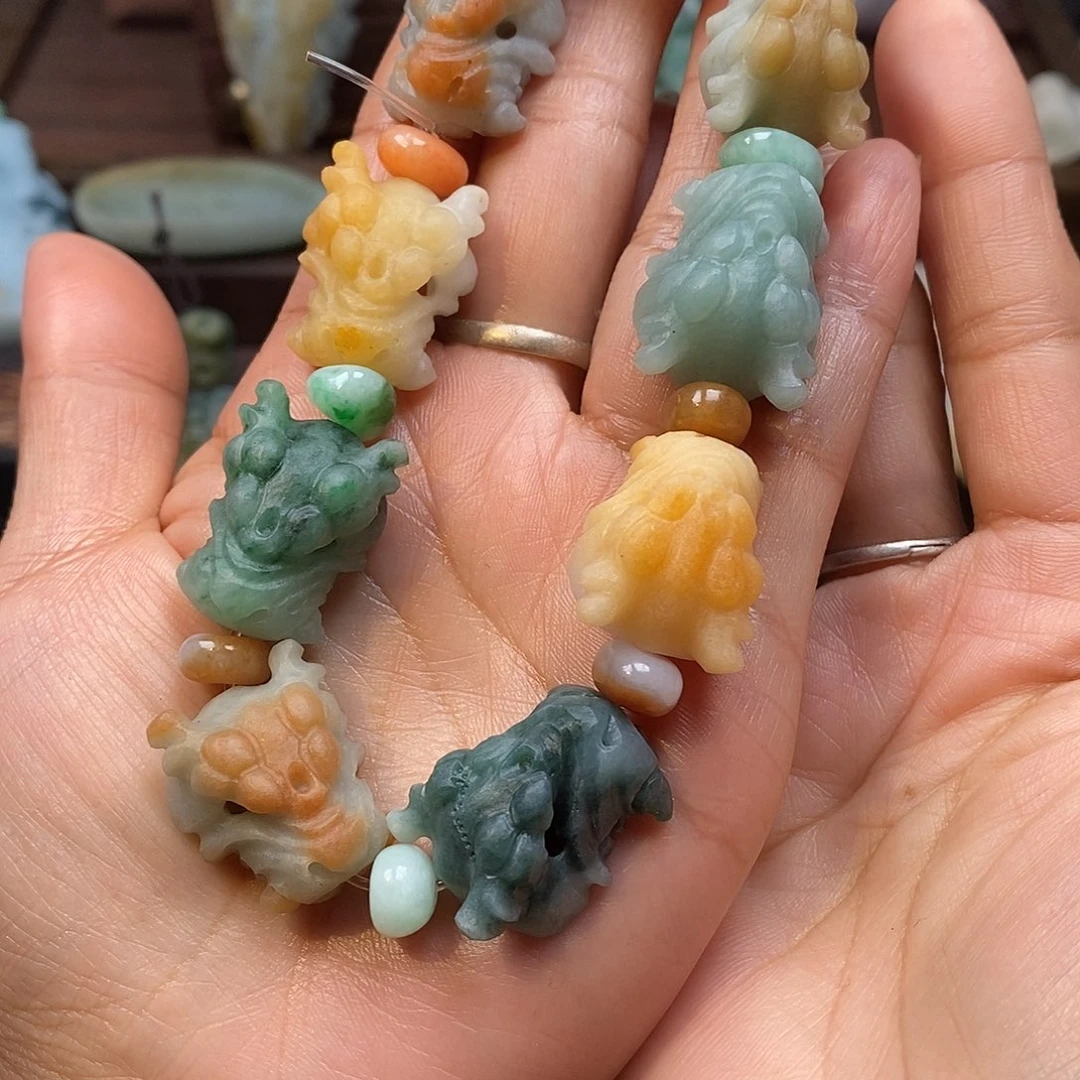 胡***涂定制翡翠未镶嵌毛货抛光