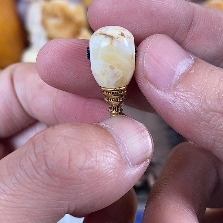 琥珀未镶嵌珠宝奇石我