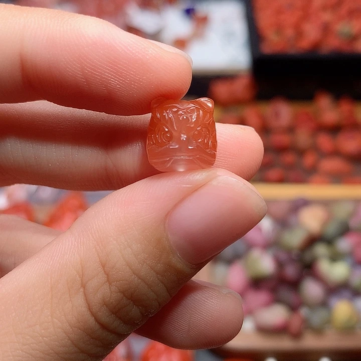 未镶嵌南红南红玛瑙醒狮