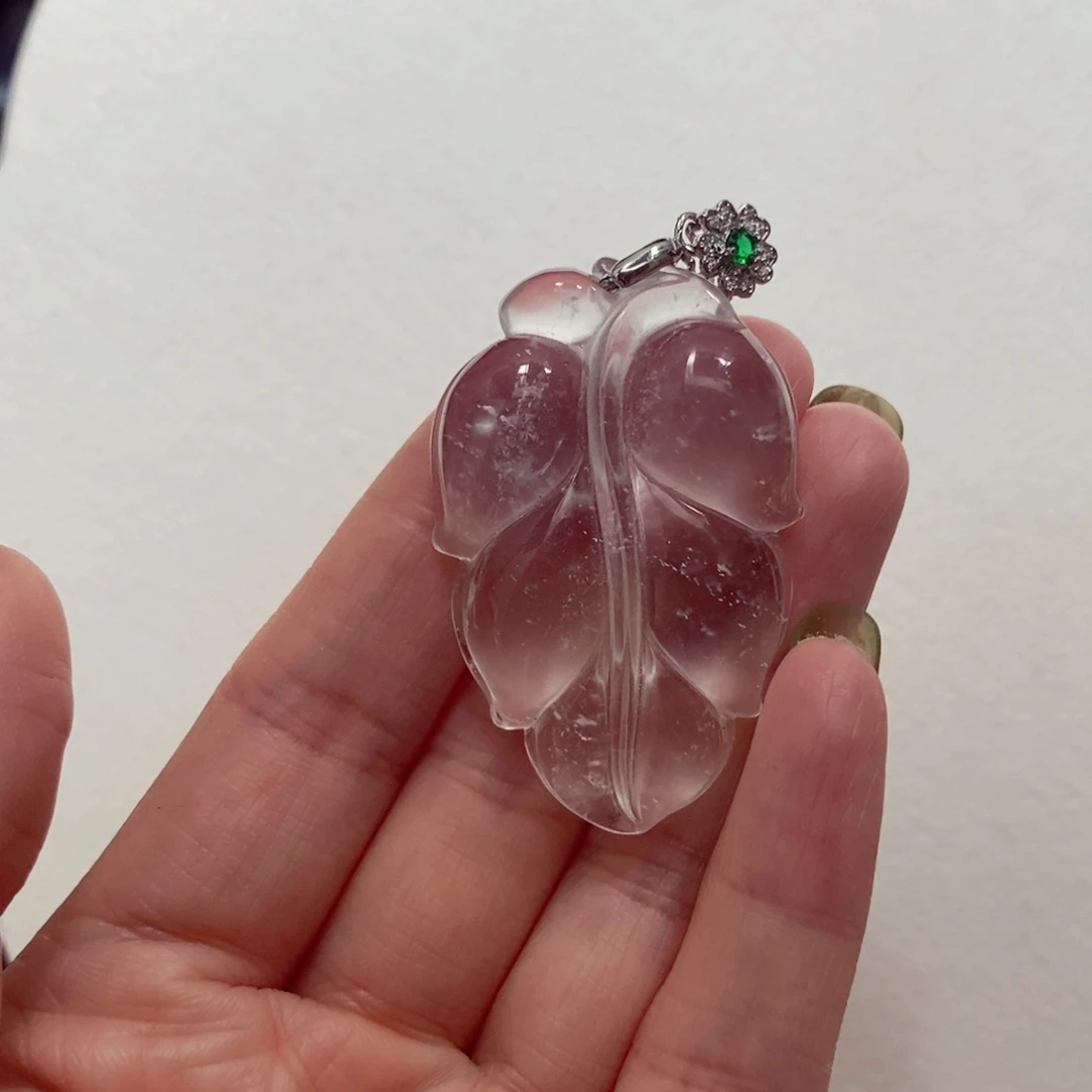 石英质玉未镶嵌颈饰