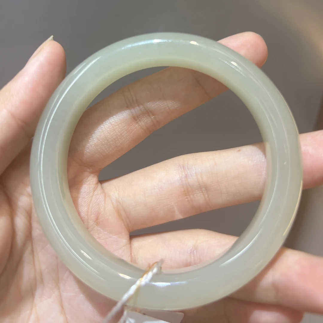 082247WT和田玉青海料晴水手镯圈口56.5mm克重55.67g