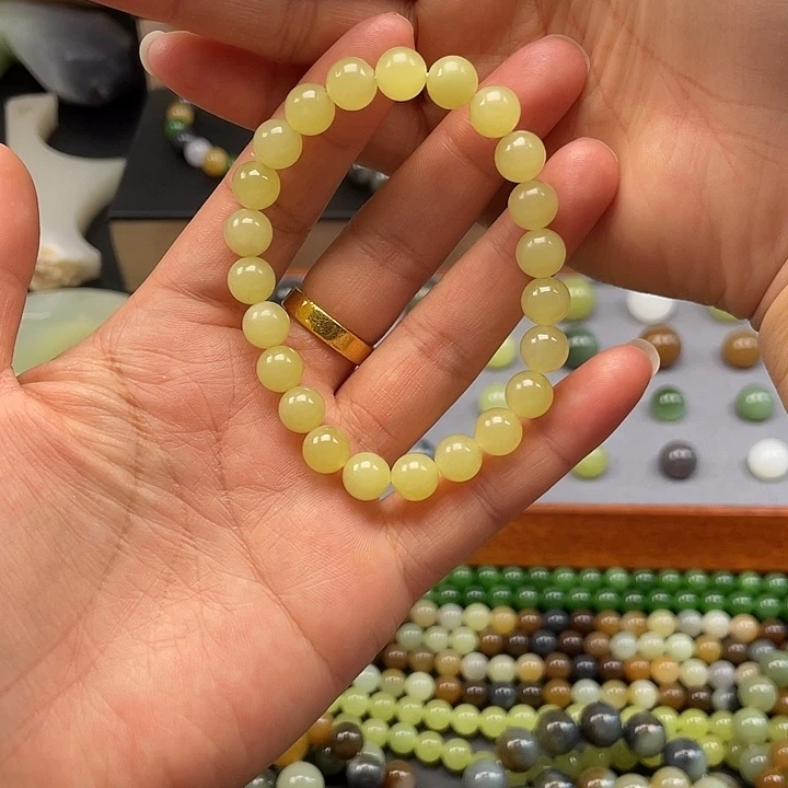 和田玉（糖玉）未镶嵌手链