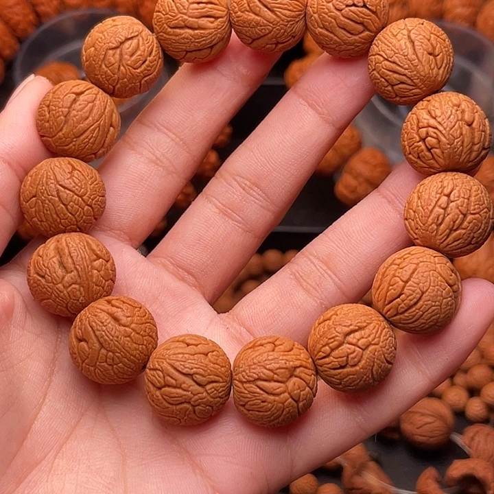 手串桃核金丝龙珠1.6
