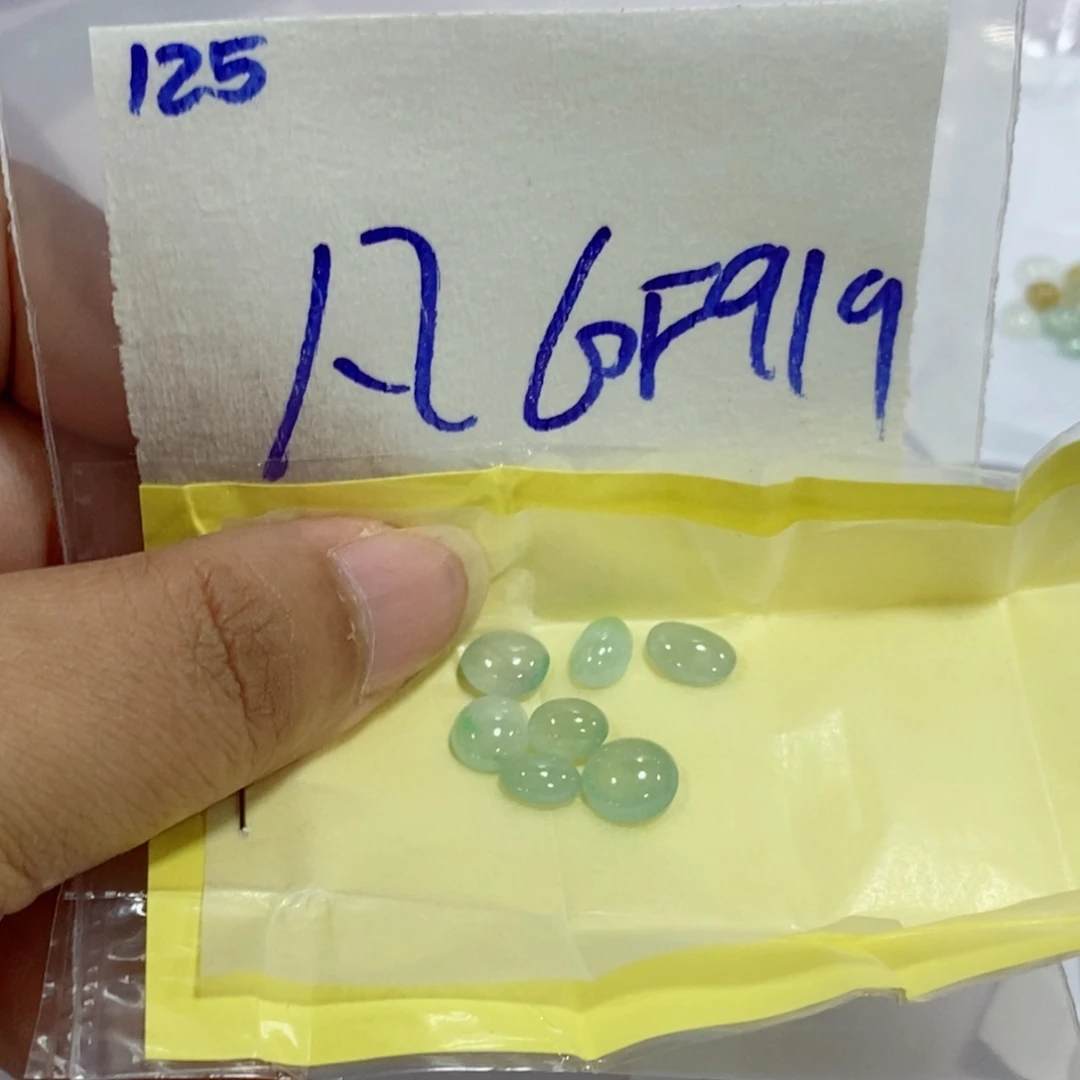 凡***熙未镶嵌定制翡翠不